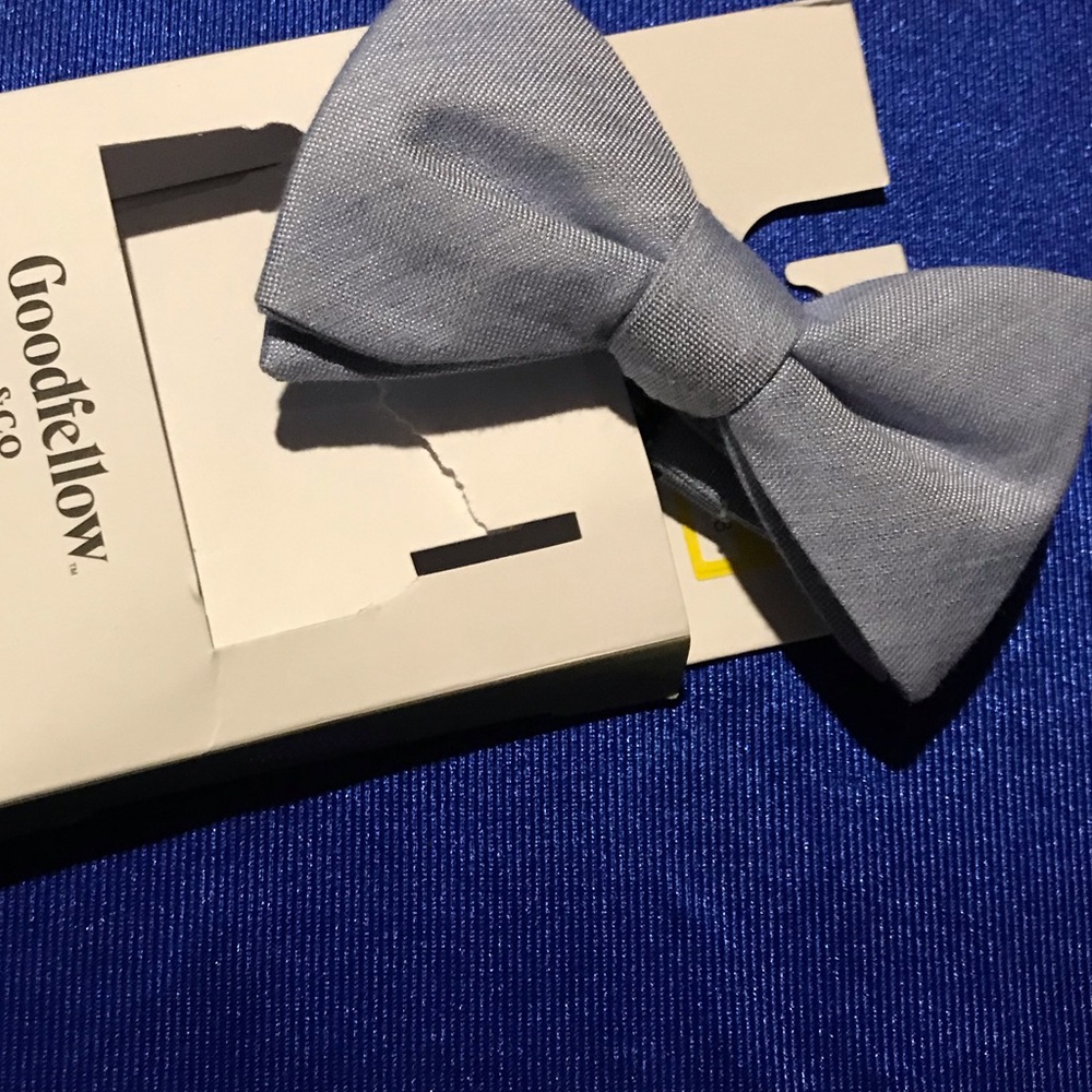 NWT Adjustable Bow Tie